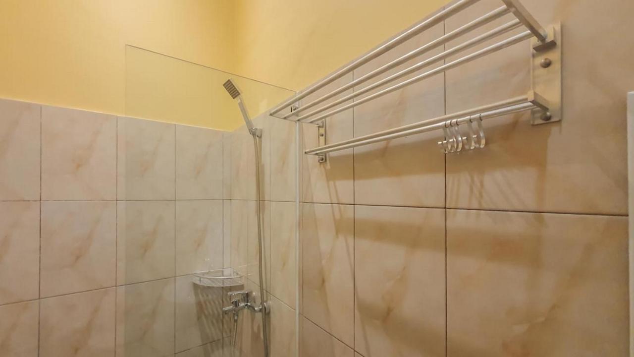 Urbanview Hotel Sakura Kampung Inggris Pare By Reddoorz Zewnętrze zdjęcie